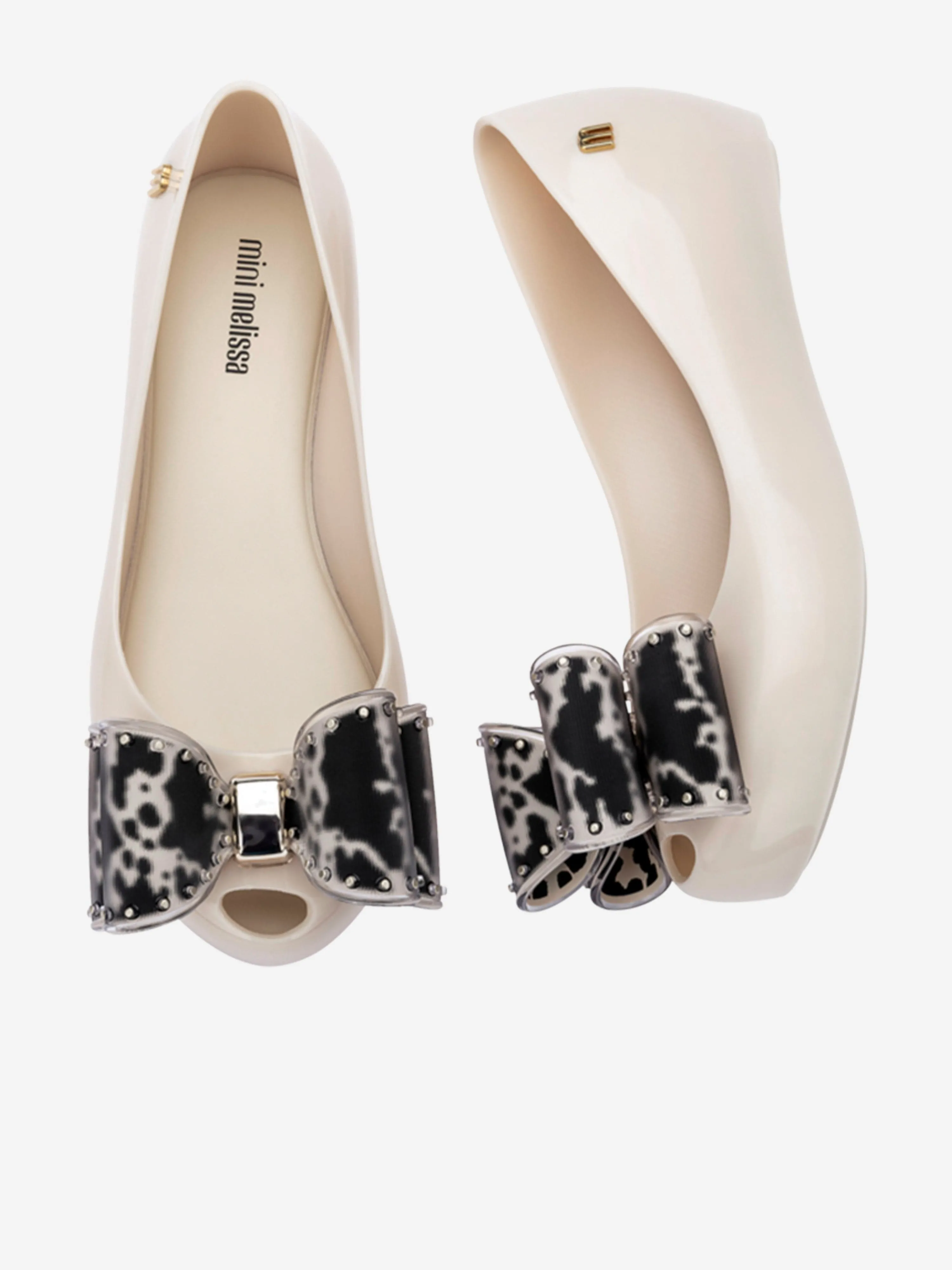 Girls Ultragirl Classic Bow Ballerinas in Ivory