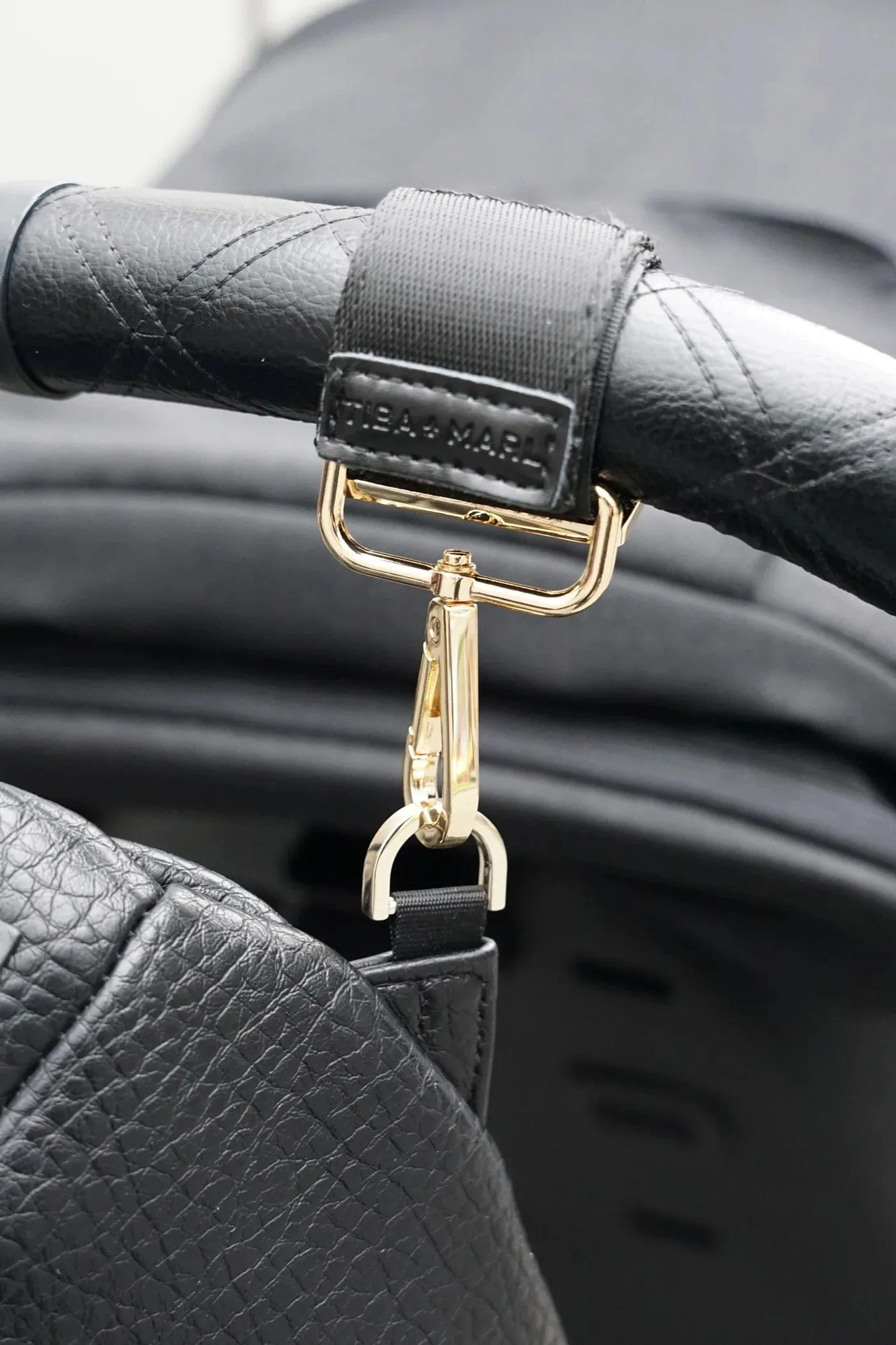 Tiba   Marl Baby Stroller Clips in Black/Gold